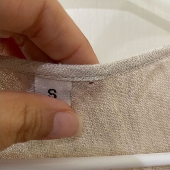 Embroidered Linen Dress - Picture 4 of 6